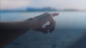Zu nett oder zu direkt? Wie Klartext in der Führung besser gelingt.